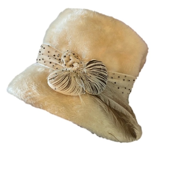 Vintage Fur wide brim hat with feathers and band crystal adorned - Picture 1 of 6